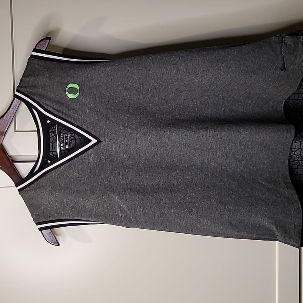 University of Oregon Women's Nike Golf Vest Size XL